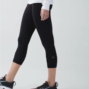 Lululemon  Run Pace Crop Color Black Size 10